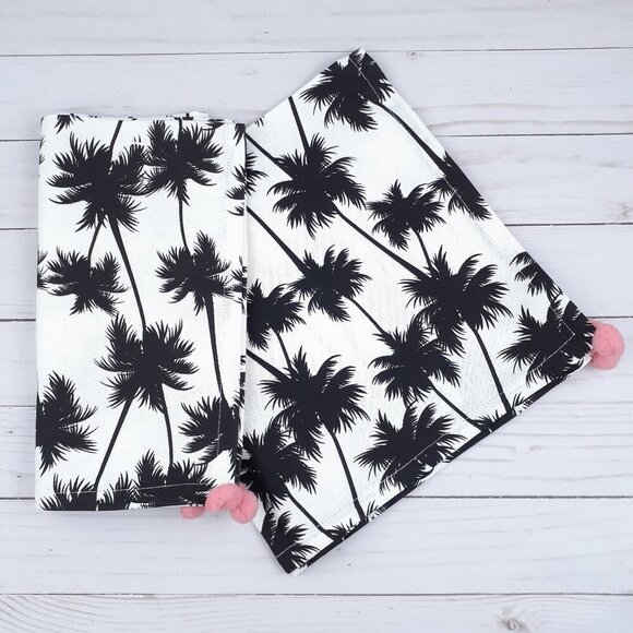 Fabric Dinner Napkins Palm Paradise 20x20 Set of 4 Black White Trees Pink Puffs - Picture 1 of 2